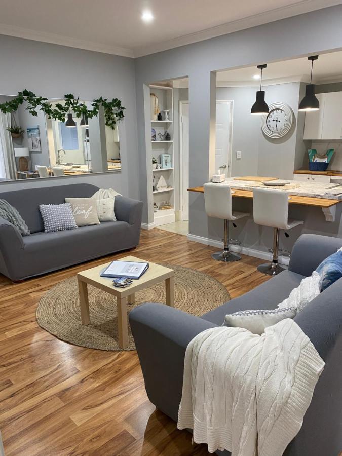 The Hutt On Mandurah Marina Apartment Luaran gambar