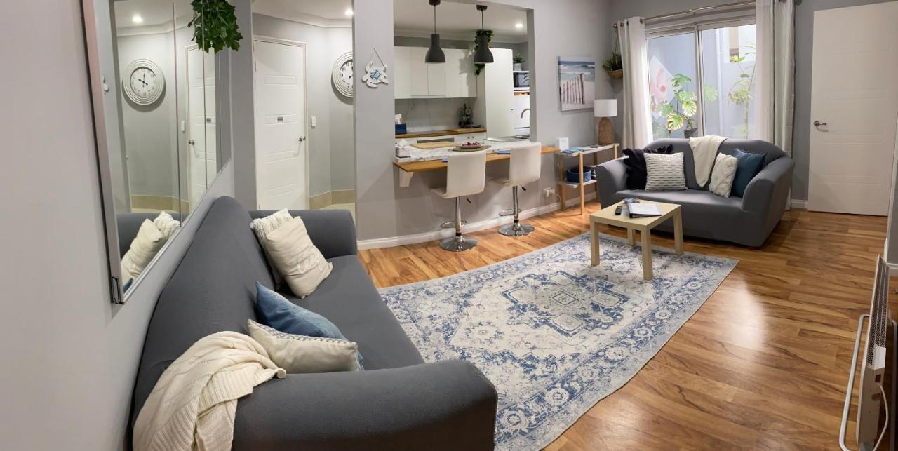 The Hutt On Mandurah Marina Apartment Luaran gambar