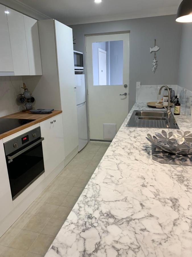 The Hutt On Mandurah Marina Apartment Luaran gambar