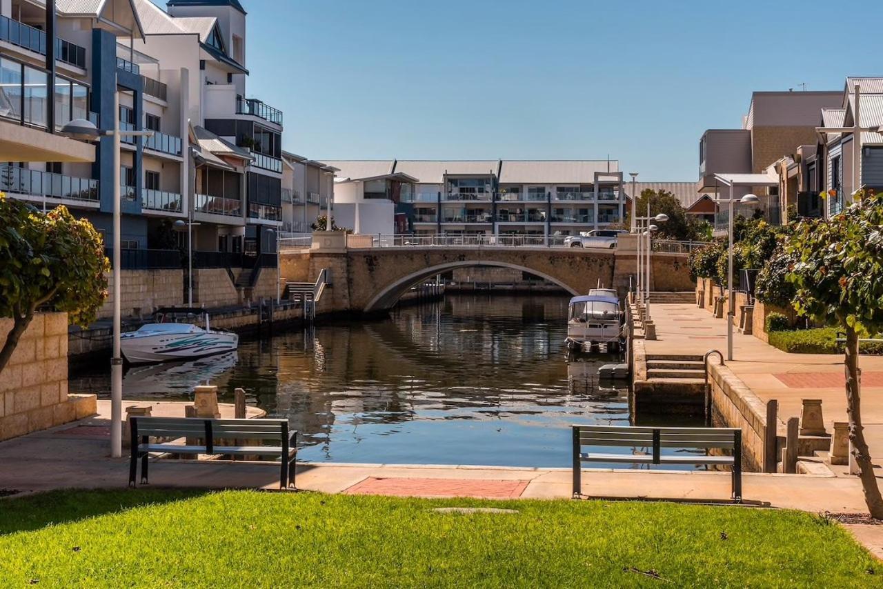 The Hutt On Mandurah Marina Apartment Luaran gambar
